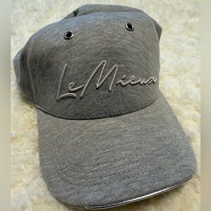 Le Mieux Gray Cap